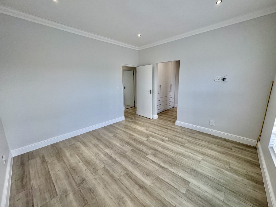 4 Bedroom Property for Sale in Sandown Western Cape